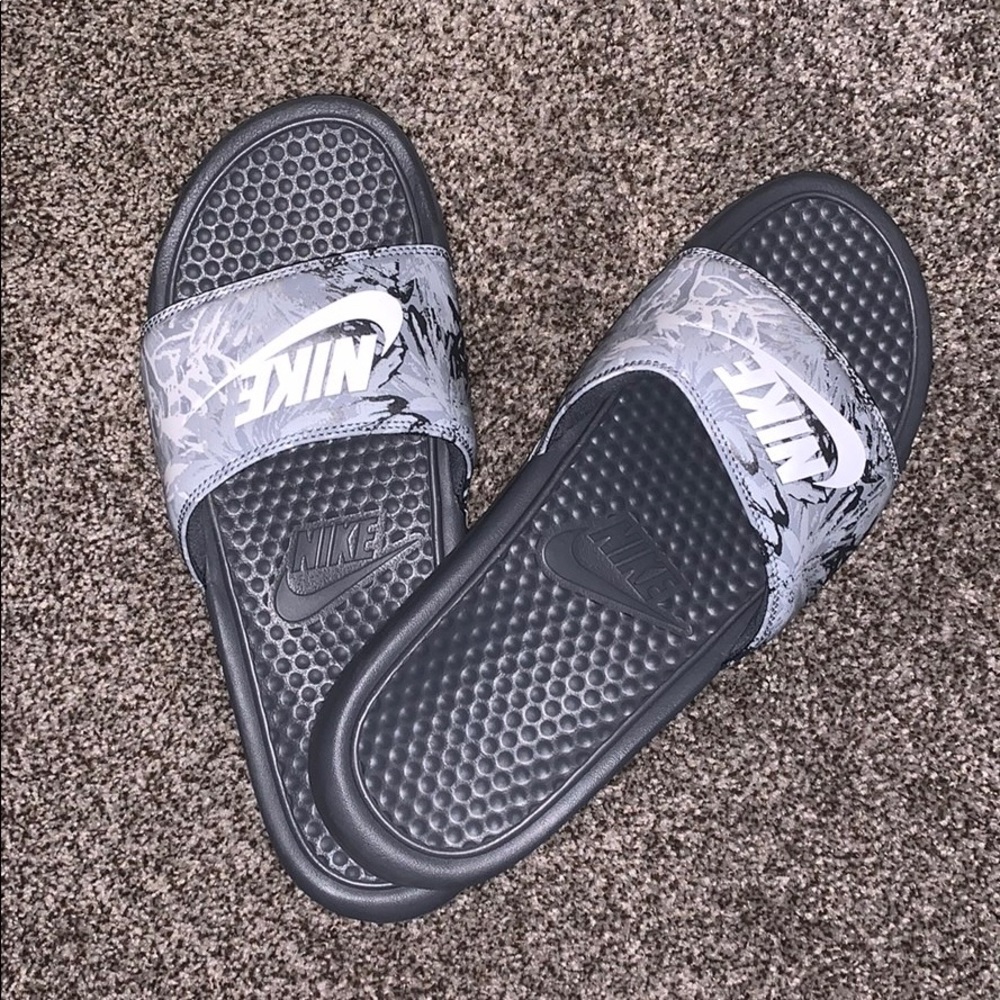 Flip flops